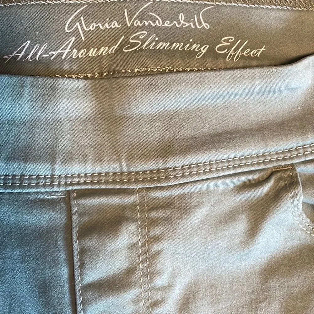 Gloria Vanderbilt gloria vanderbilt